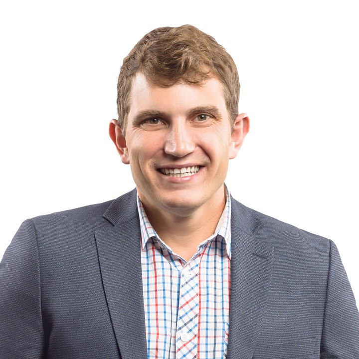 Jayden Backs, licensed mortgage broker in Calgary, Alberta